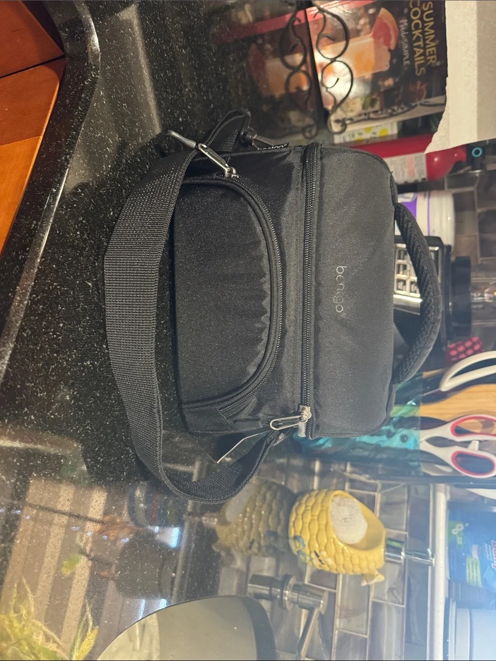 bongo Black Insulated Food Storage Lunch Bag with Shoulder Strap